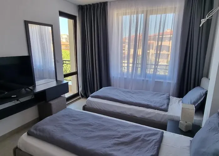 Balcony Bliss: The Black Sea Pearl Apartman